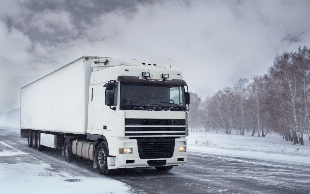 Ciężarówka z miodem w zimie